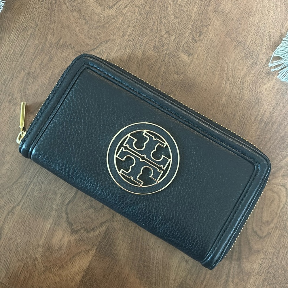 Tory Burch Wallet
